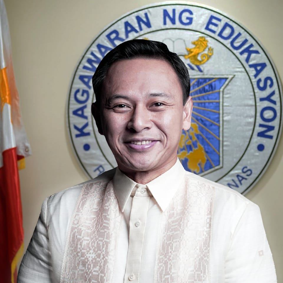 Tens of Thousands of Classrooms Underway as Angara Signs Million-Dollar PPP Deal - Solution to Classroom Deficit 6 angara 2