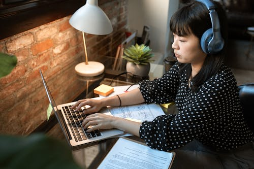 The Only 8 Things You Need to Remember When Conducting Online Interviews 9 image 45