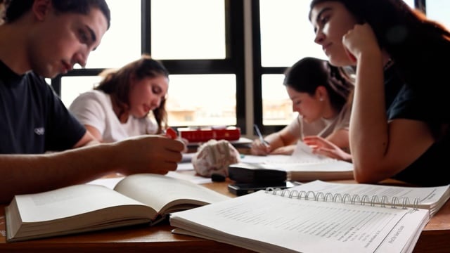 Ultimate Showdown via 5 Versus 5 - A Bloodbath Comparison of Group Study Against Self-Study 5 group 1
