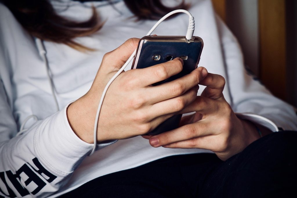 6 Forever Applicable Benefits of Record Yourself for Study Review 8 woman, mobile phone, listening to music, listening, fashion, adolescence, mobile phone, mobile phone, mobile phone, mobile phone, mobile phone, listening, listening, listening, listening